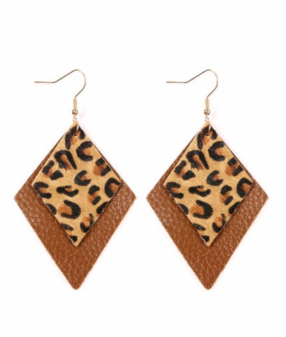Rhombus leopard leather earrings