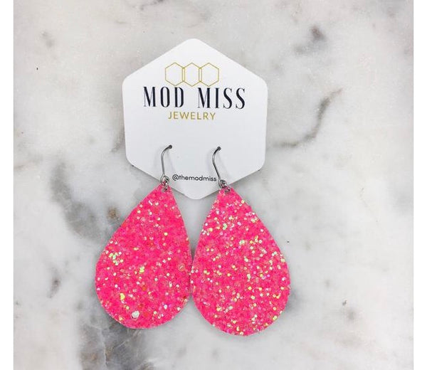 Leather teardrop earrings