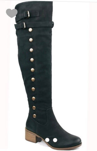 Boots black knee high