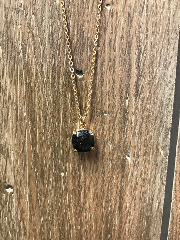 Necklace black gem pendant