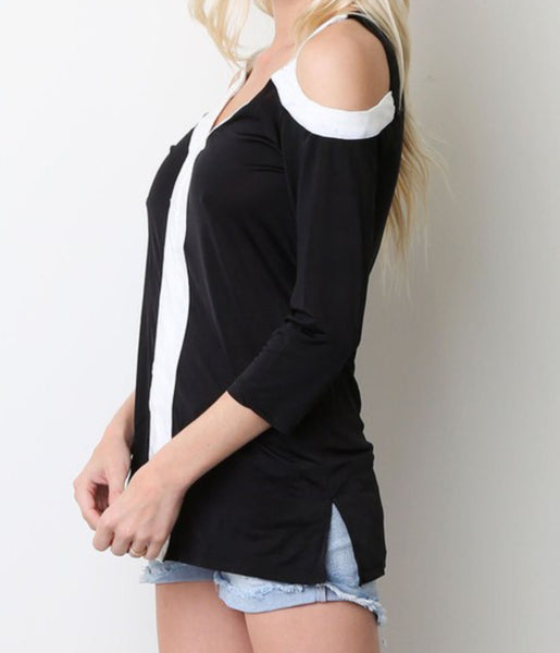 Cold shoulder black & white 3/4 sleeve top