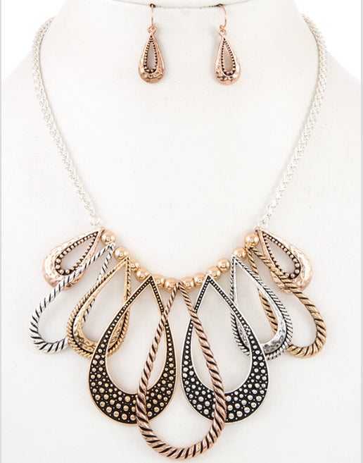 Necklace tri-tone twist teardrop dangle set