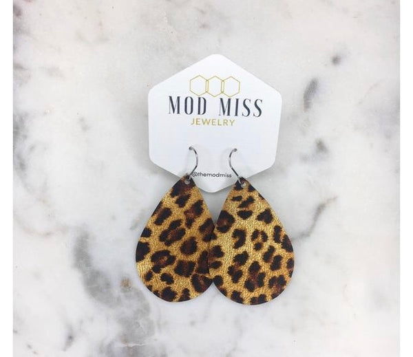 Leather teardrop earrings
