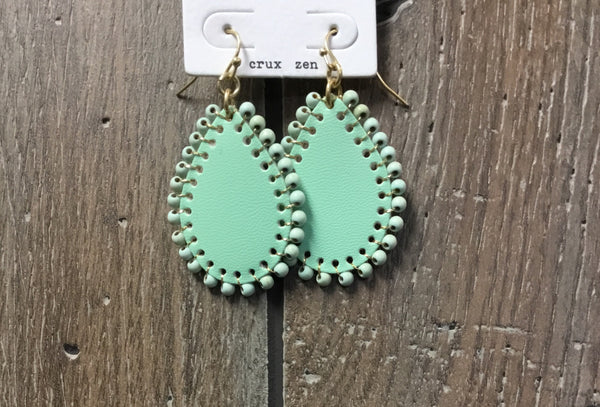 Earrings small leather bead border