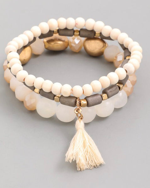 Bracelet multi layer with tassel