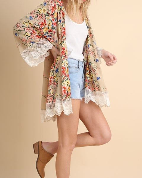 Kimono taupe flower bomb with lace trim