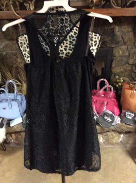 Tank. Black lace back