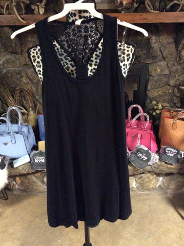Tank. Black lace back