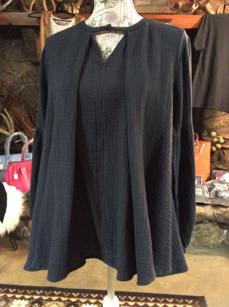 Seaweed, bishop sleeve, keyhole neckline